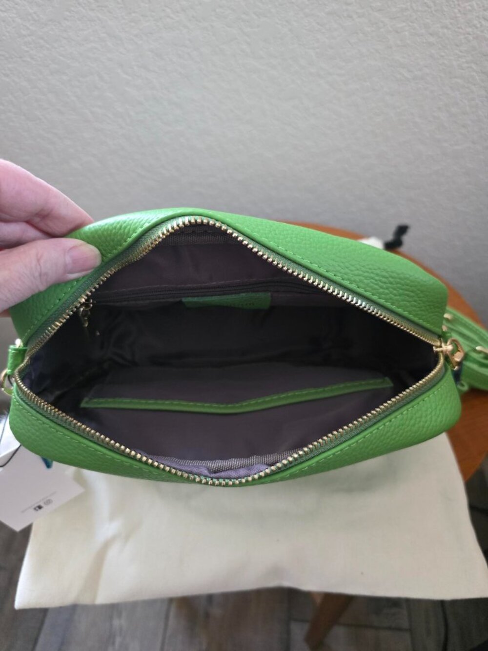 Pom Pom London Original Plus Bag NWT Green Leather Crossbody + 3 Straps & Keyrin - Picture 8 of 13